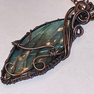 NWT DebbyTammy 16” necklace handmade Labradorite marquis shaped stone